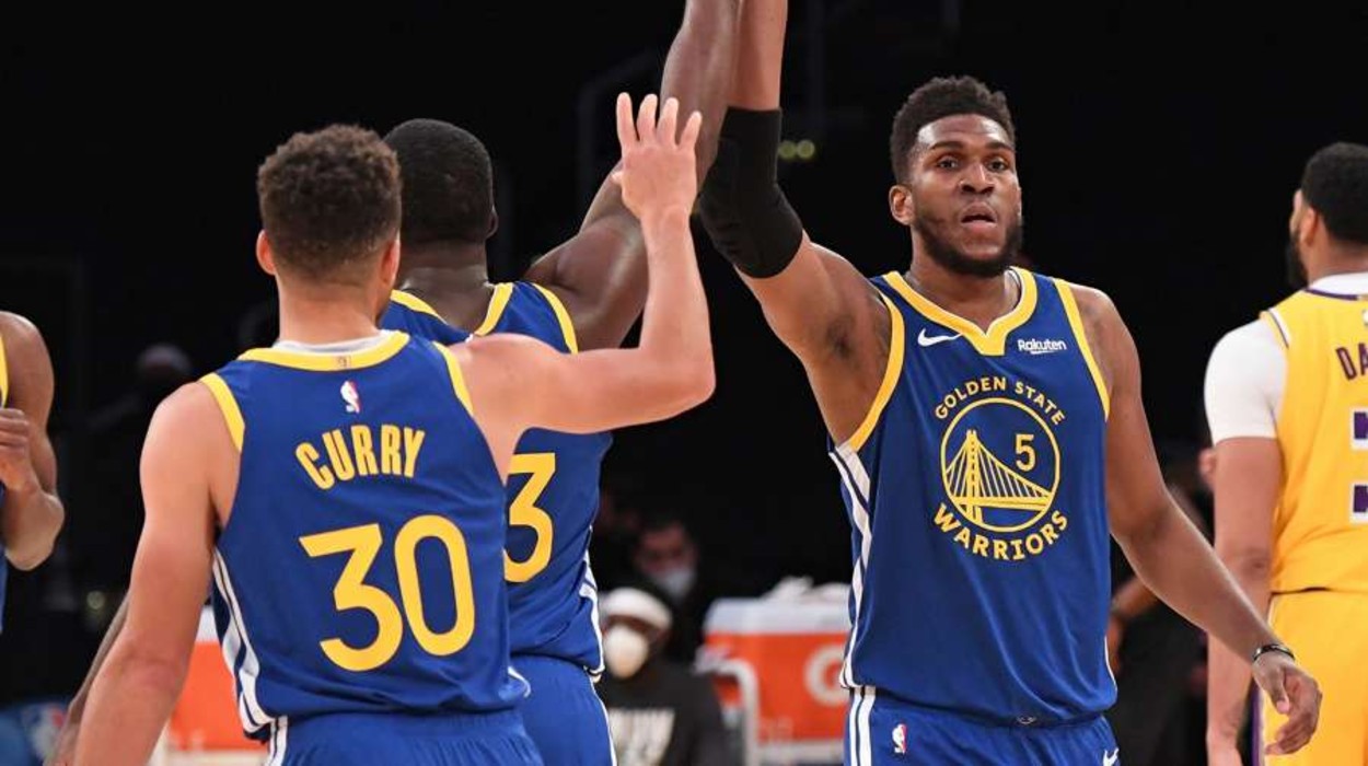 Golden State Warriors Stephen Curry Kevon Looney