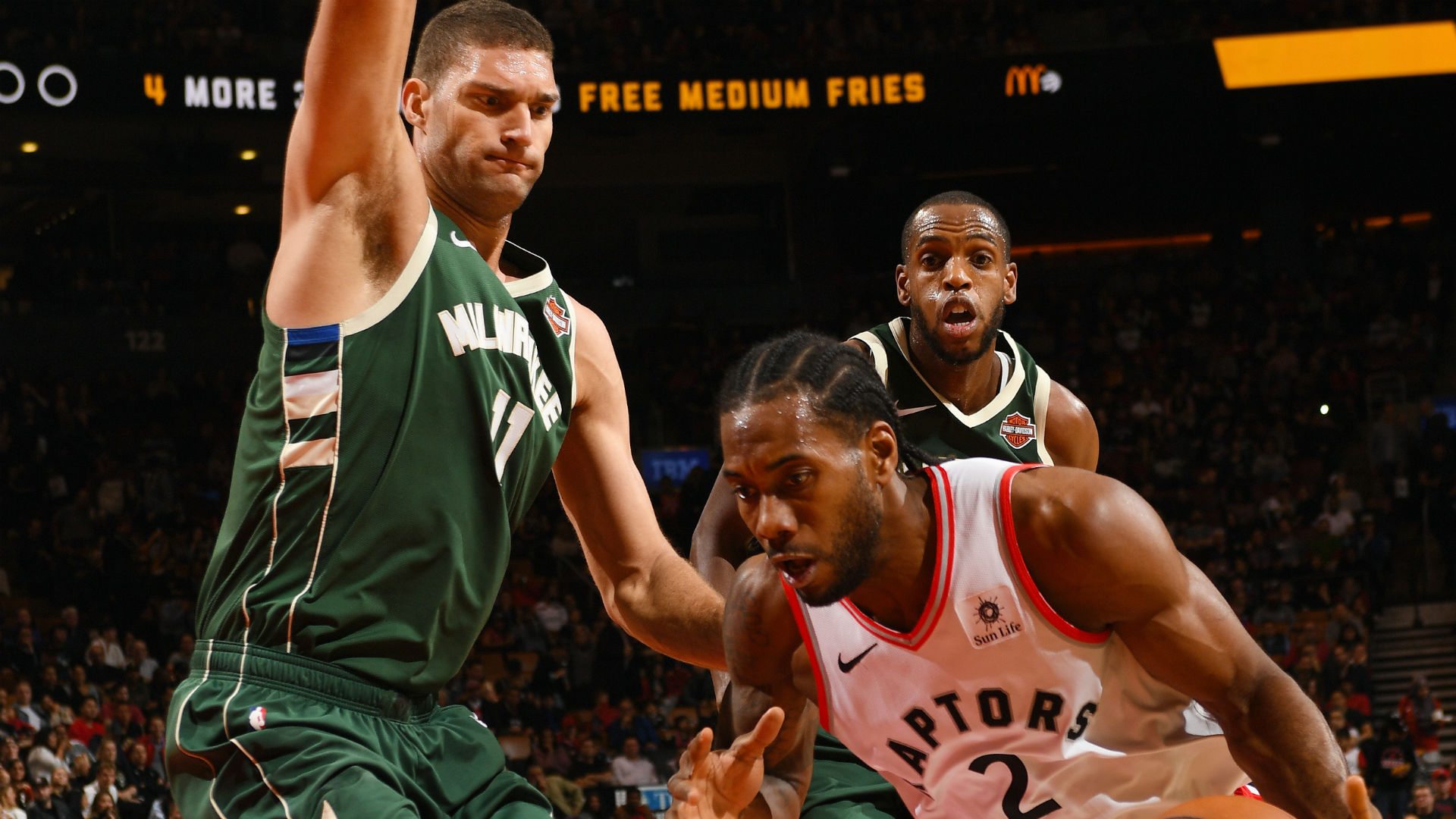 lopez-leonard-middleton-120918-ftr-nba-getty