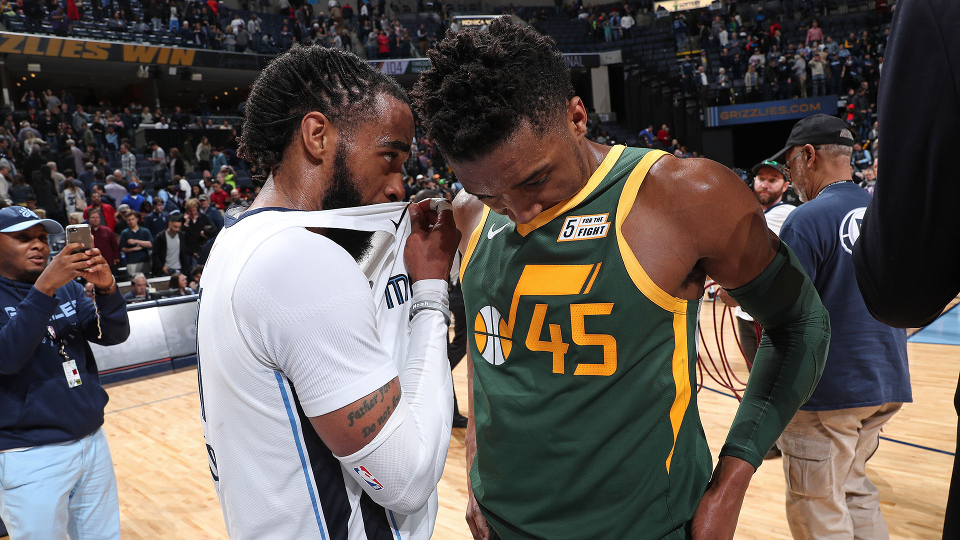 Donovan Mitchell y Mike Conley, juntos