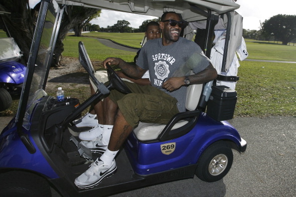 lebron james golf