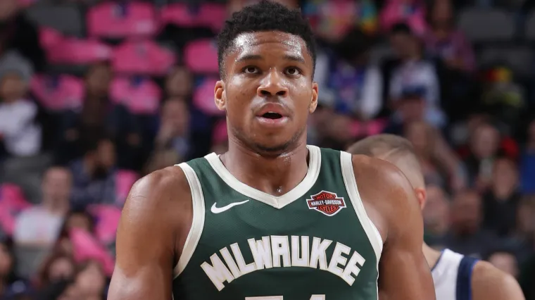 Giannis Antetokounmpo Milwaukee Bucks