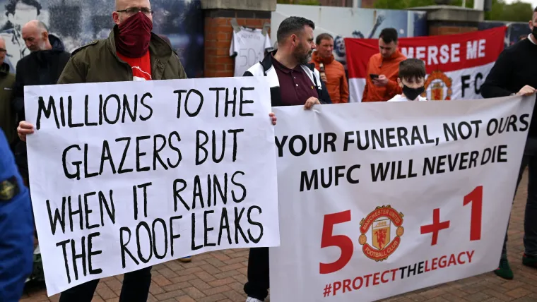 Manchester United fans, Old Trafford, Glazer protests