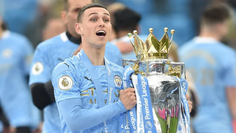 Phil Foden Manchester City Premier League trophy 2020-21