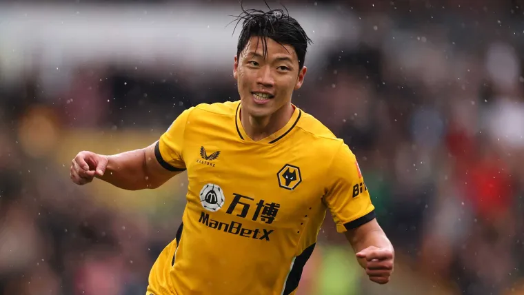 Hwang Hee-chan Wolves 2021-22