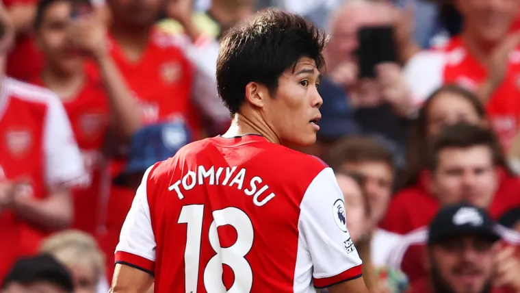 Takehiro Tomiyasu Arsenal 2021-22