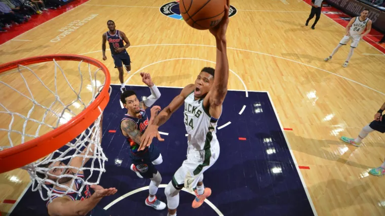 Giannis Antetokounmpo Milwaukee Bucks