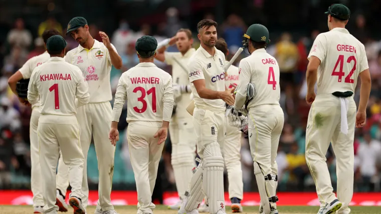 English and Australian Ashes teams