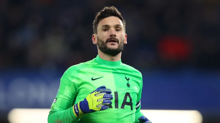 Hugo Lloris Tottenham 012122