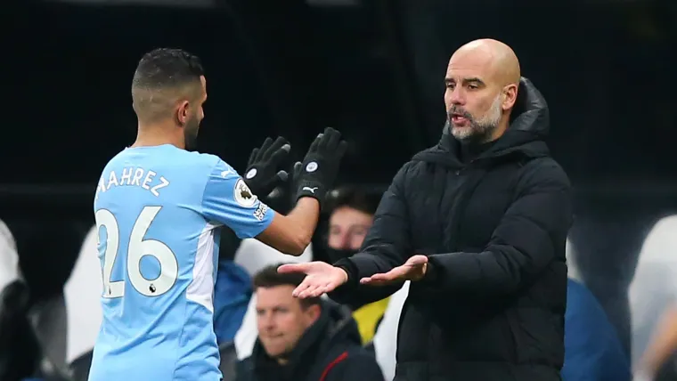 Pep Guardiola Riyad Mahrez Man City 012022