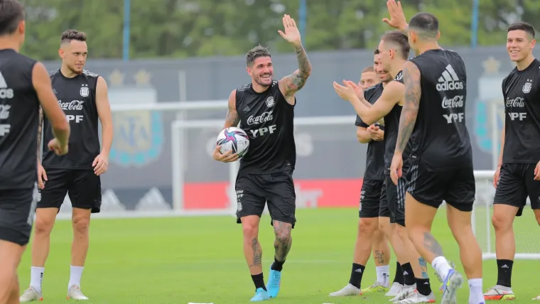 La Selección Argentina, en la última práctica antes de viajar a Chile. Foto @Argentina