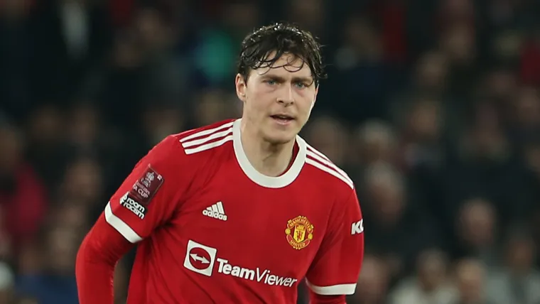 Victor Lindelof Manchester United 012122