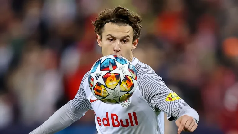 Brenden Aaronson of RB Salzburg vs Bayern Munich in Champions League