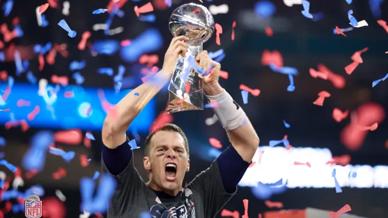 Tom-Brady-patriots-trophy-020122