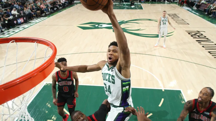 Giannis Antetokounmpo Milwaukee Bucks