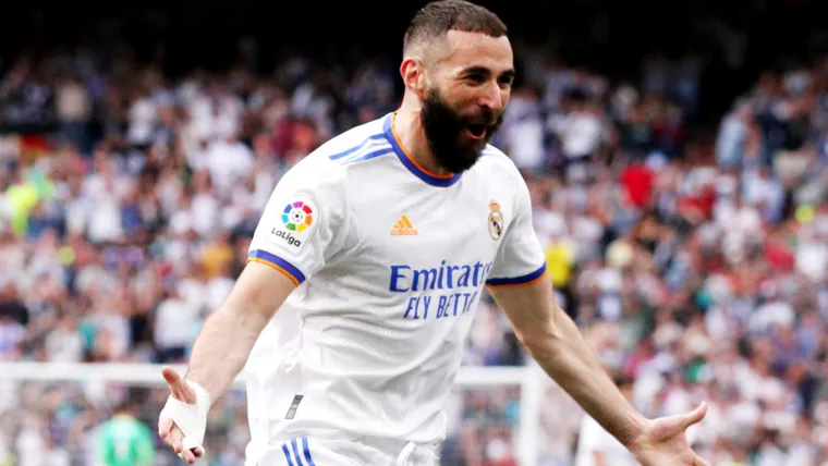 Karim Benzema scored the final goal in a 4-0 win that saw Real Madrid claim its 35th La Liga title