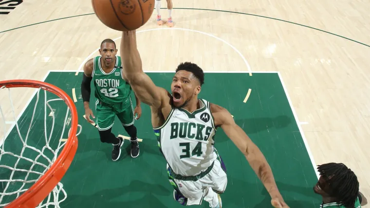 Giannis Antetokounmpo Milwaukee Bucks