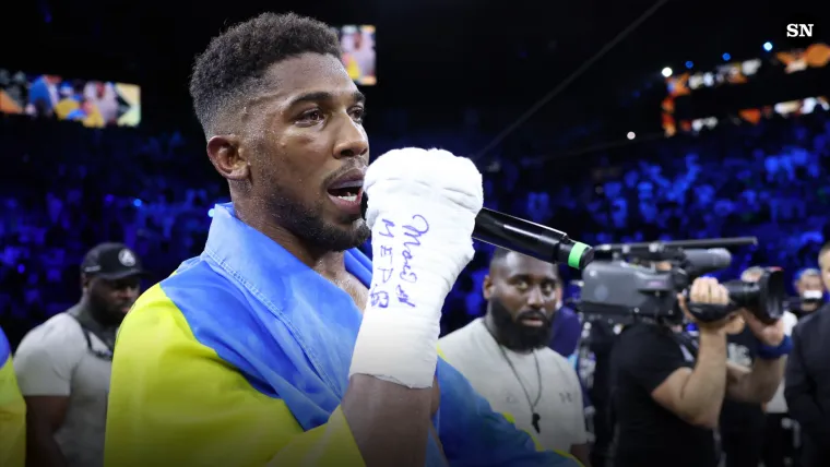 Anthony Joshua addressing the crowd after his defeat to Oleksandr Usyk