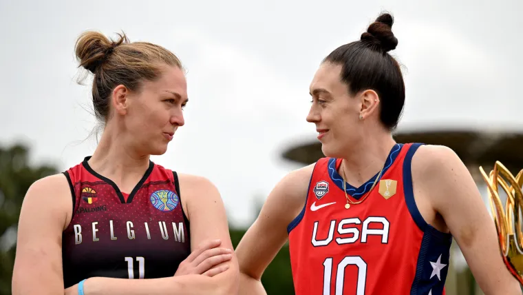 Emma Meesseman and Breanna Stewart