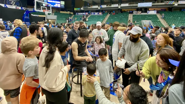 Yudai Baba Texas Legends with Fans