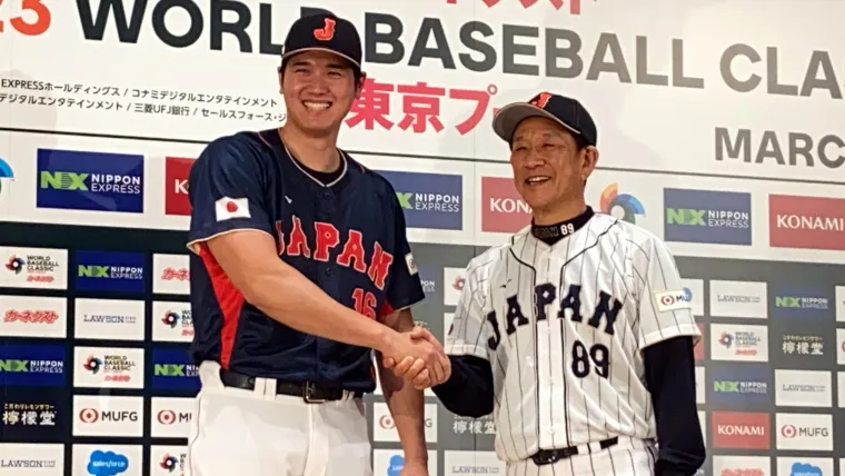 Shohei Ohtani Hideki Kuriyama 010623 WBC Tokyo Pool Japan Press Conference