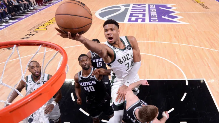 Giannis Antetokounmpo Milwaukee Bucks