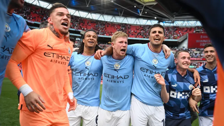 Ederson, Nathan Ake, Kevin De Bruyne and Rodri