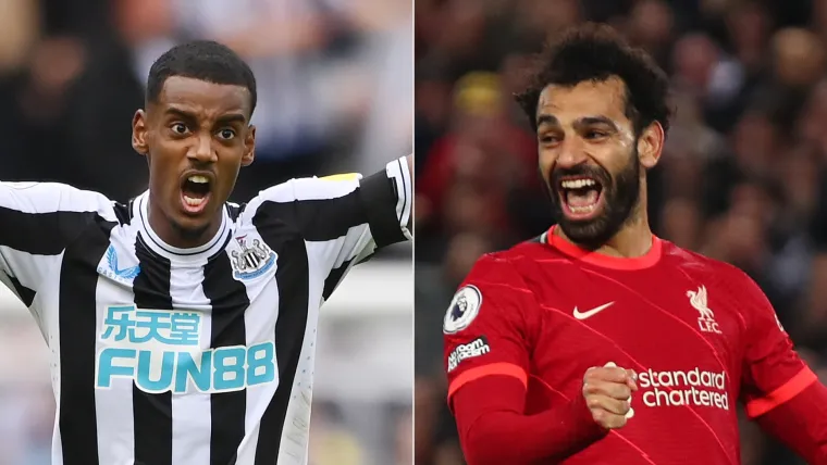 Alexander Isak of Newcastle and Mohamed Salah of Liverpool split