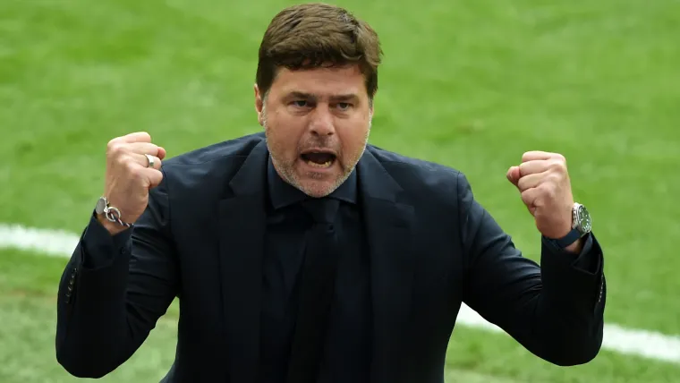 Mauricio Pochettino celebrating as Chelsea play football