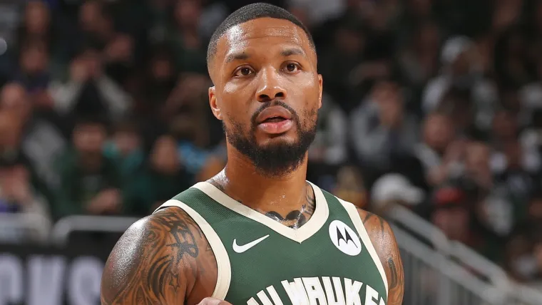 Damian Lillard makes Bucks debut