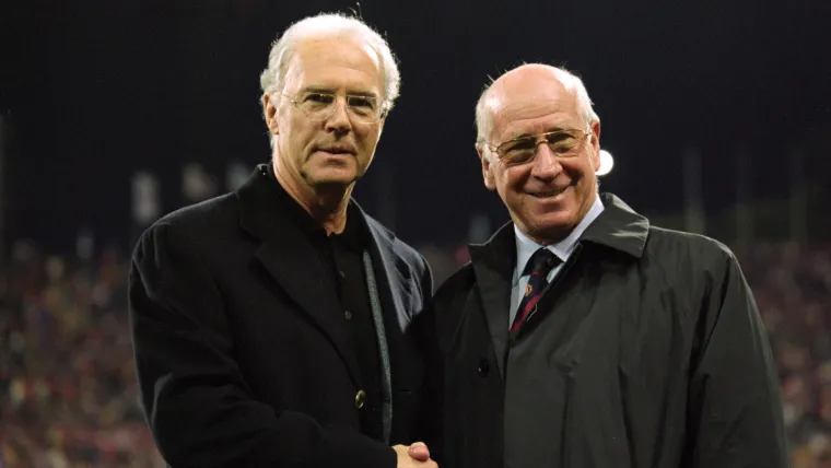 Franz Beckenbauer and Bobby Charlton