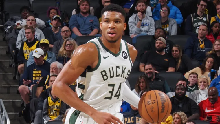 Giannis Antetokounmpo Milwaukee Bucks