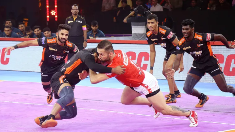 Fazel Atrachali in PKL season 10