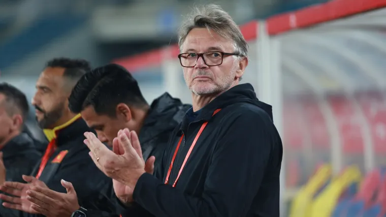 Philippe Troussier 010424