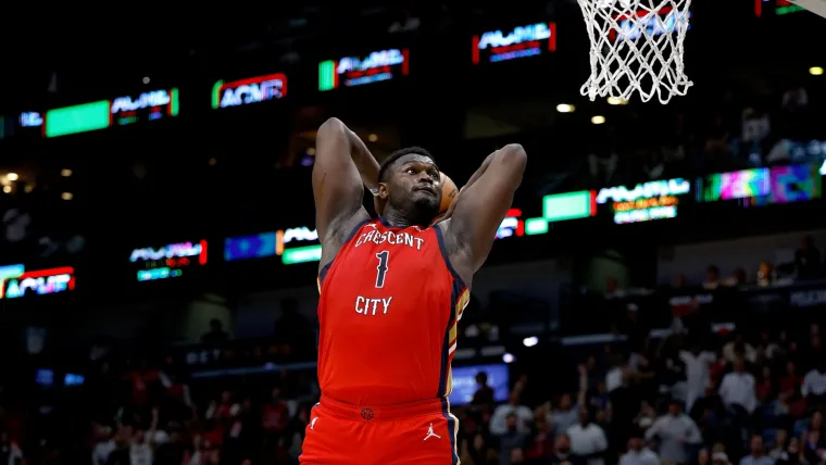 Zion Williamson dunks